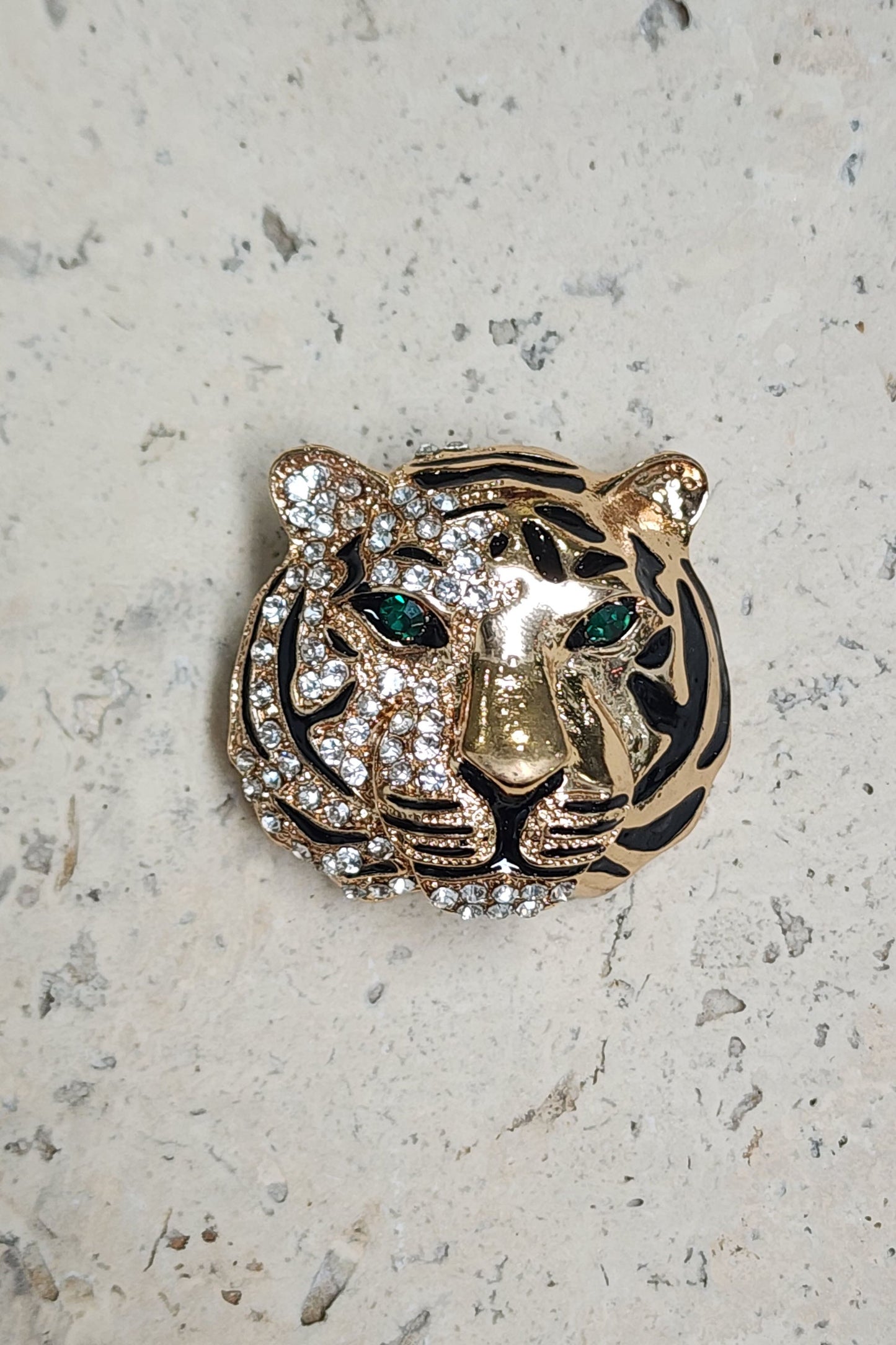 Image of Keychains. Productname: Jewel Citizen | Tiger Brooch in Brooch colour by brand - Jewel Citizen