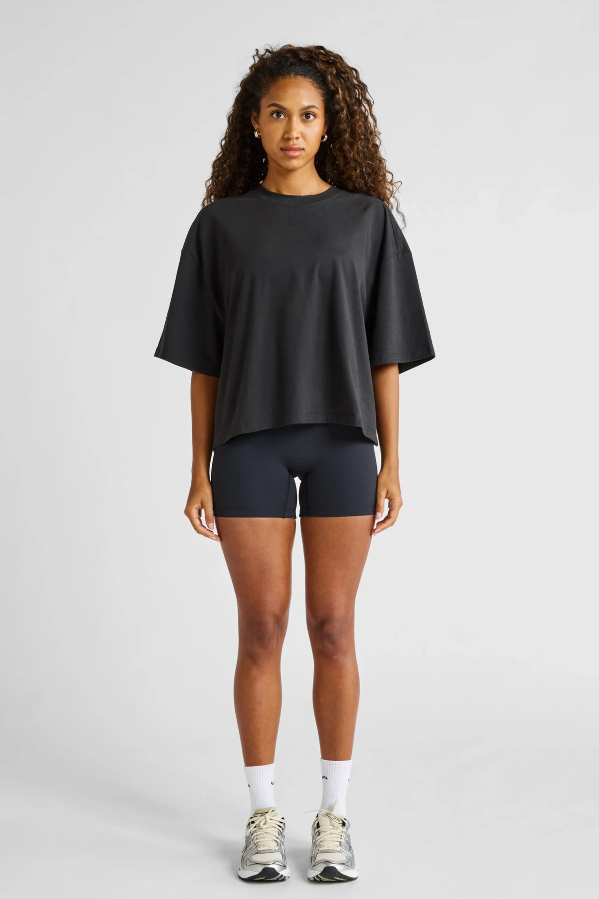 Oversized Cropped Tee (Black)