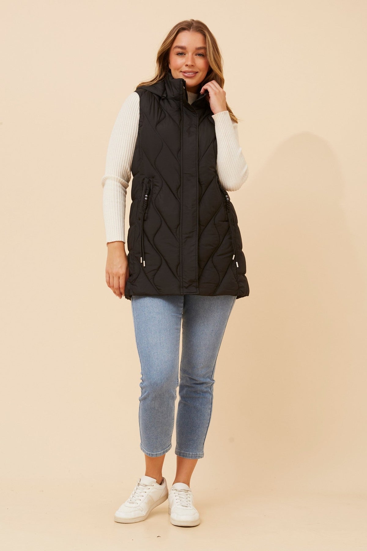 TILBA SOLID PUFFER VEST (Cement)