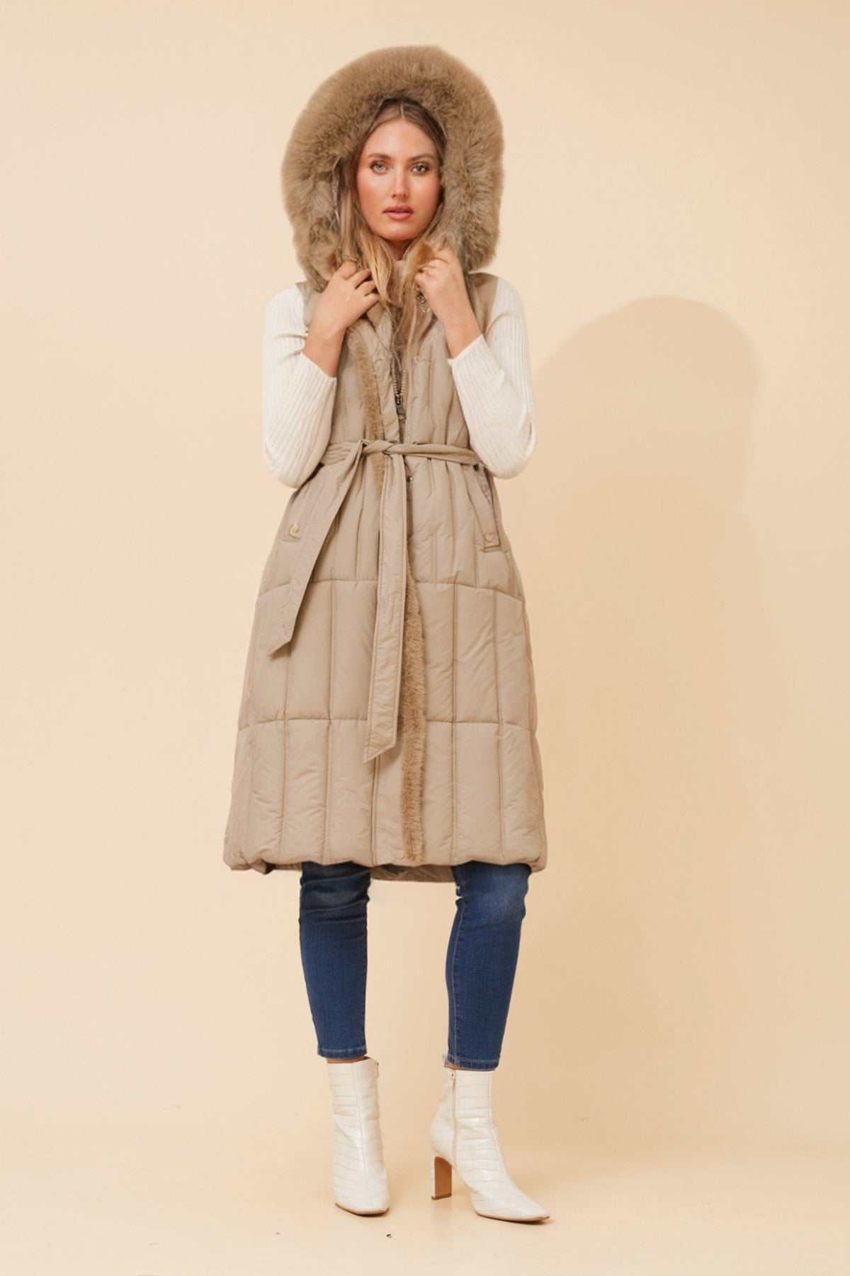 GIORDANA SOLID PUFFER VEST (Beige)