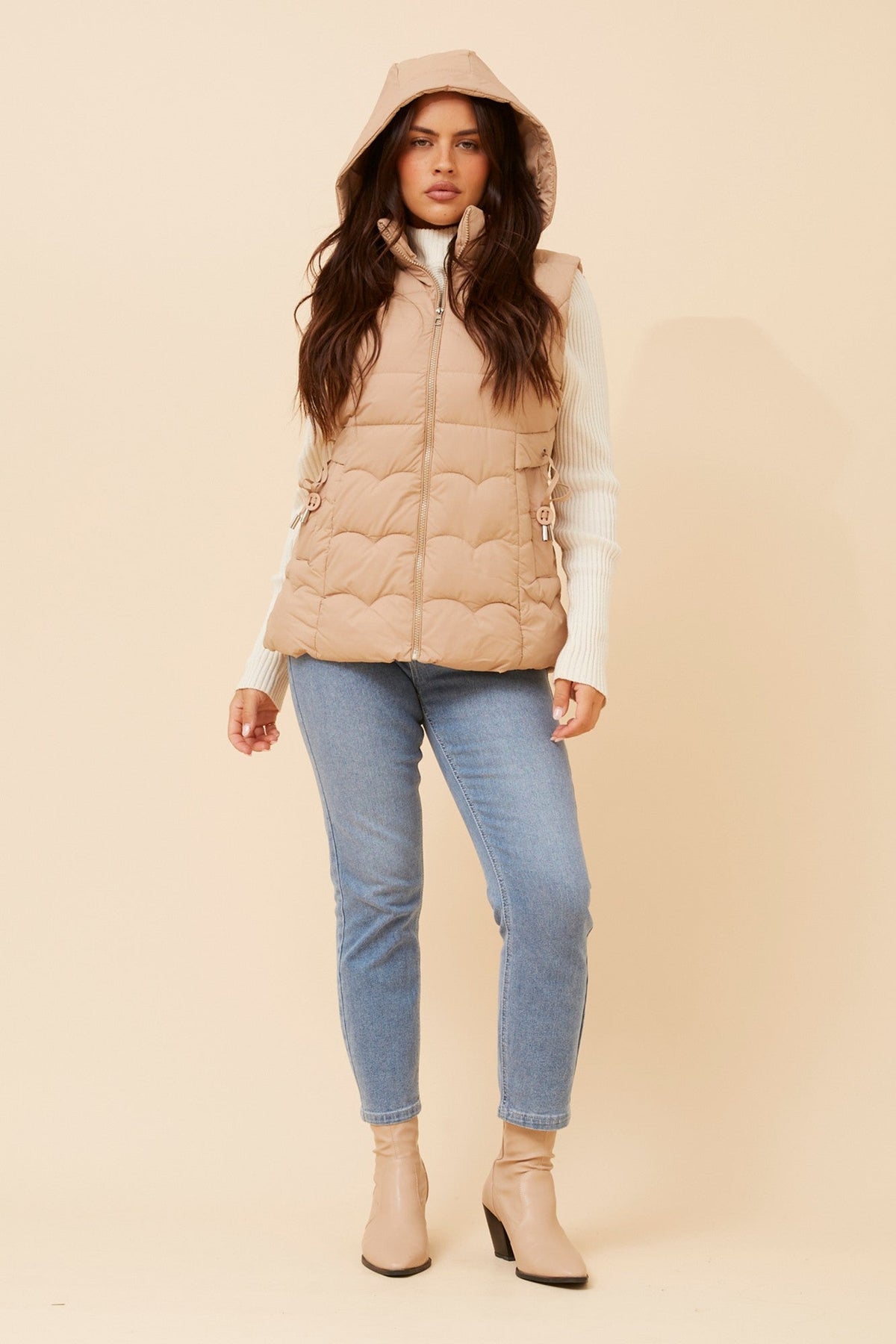 LINDY SOLID PUFFER VEST (Beige)