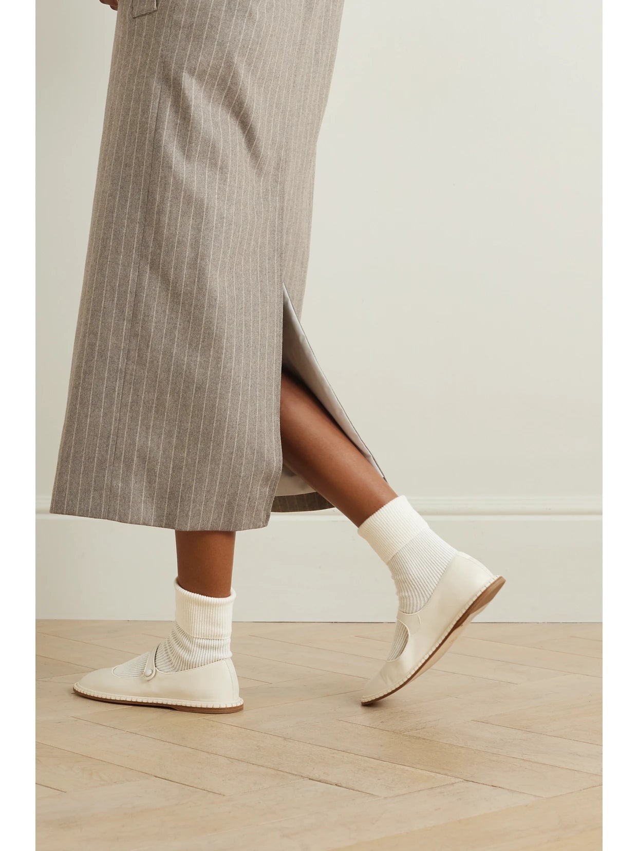 Image of Lingerie. Product name - Ribbed Cashmere-blend Socks in Cream colour by brand - Johnstons of Elgin