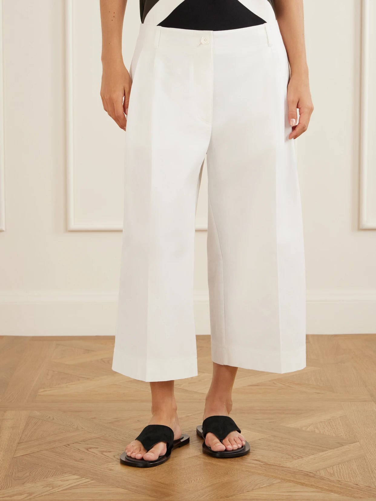 Cropped Pleated Organic Cotton And Lyocell-blend Straight-leg Pants