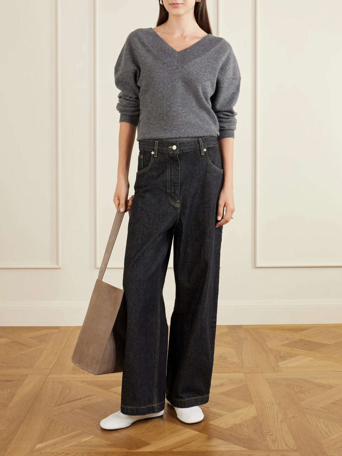 Image of Jeans. Product name - Neive Organic Low-rise Wide-leg Jeans in Black colour by brand - Studio Nicholson