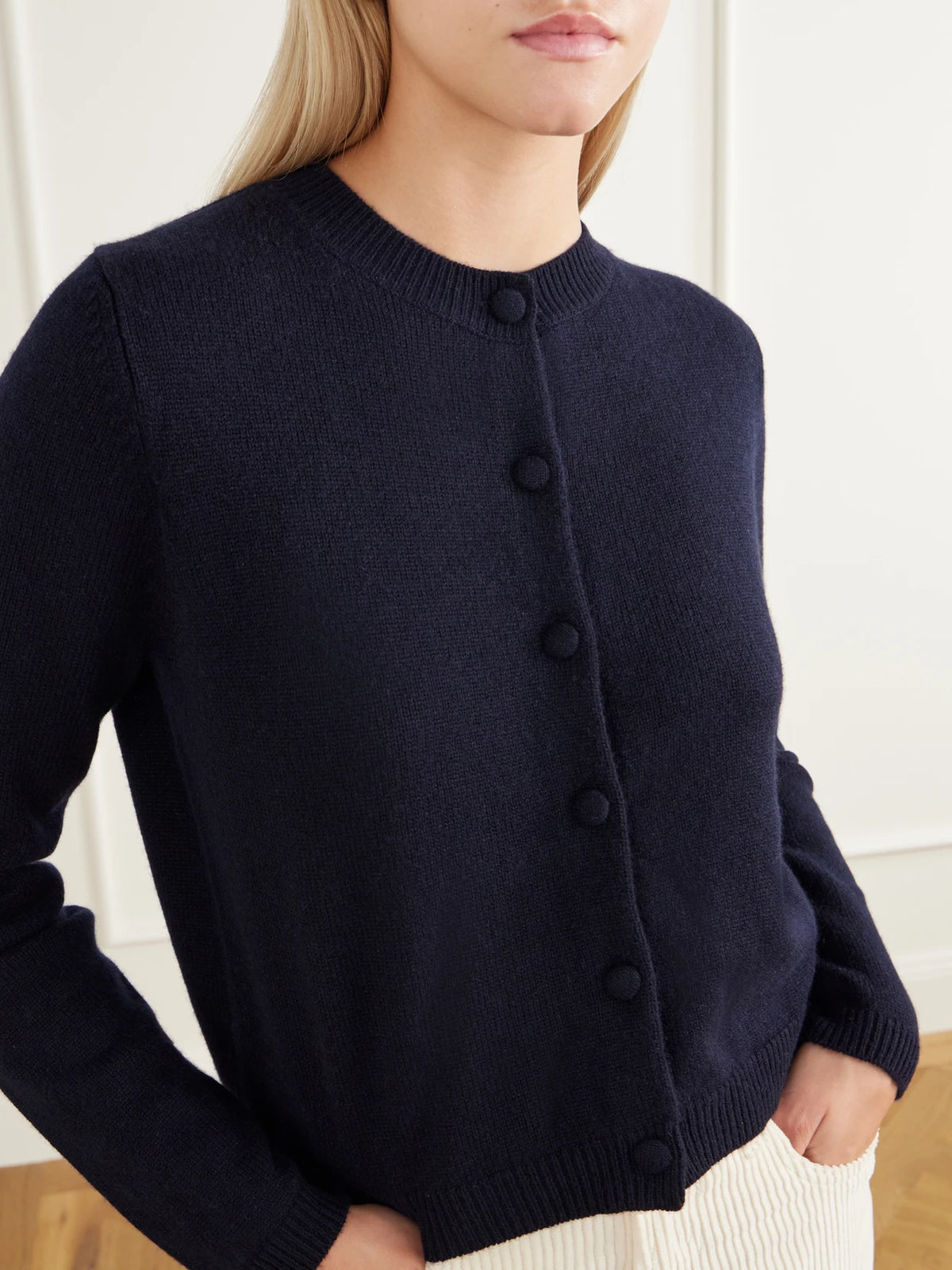 Allude Cropped Cashmere Cardigan