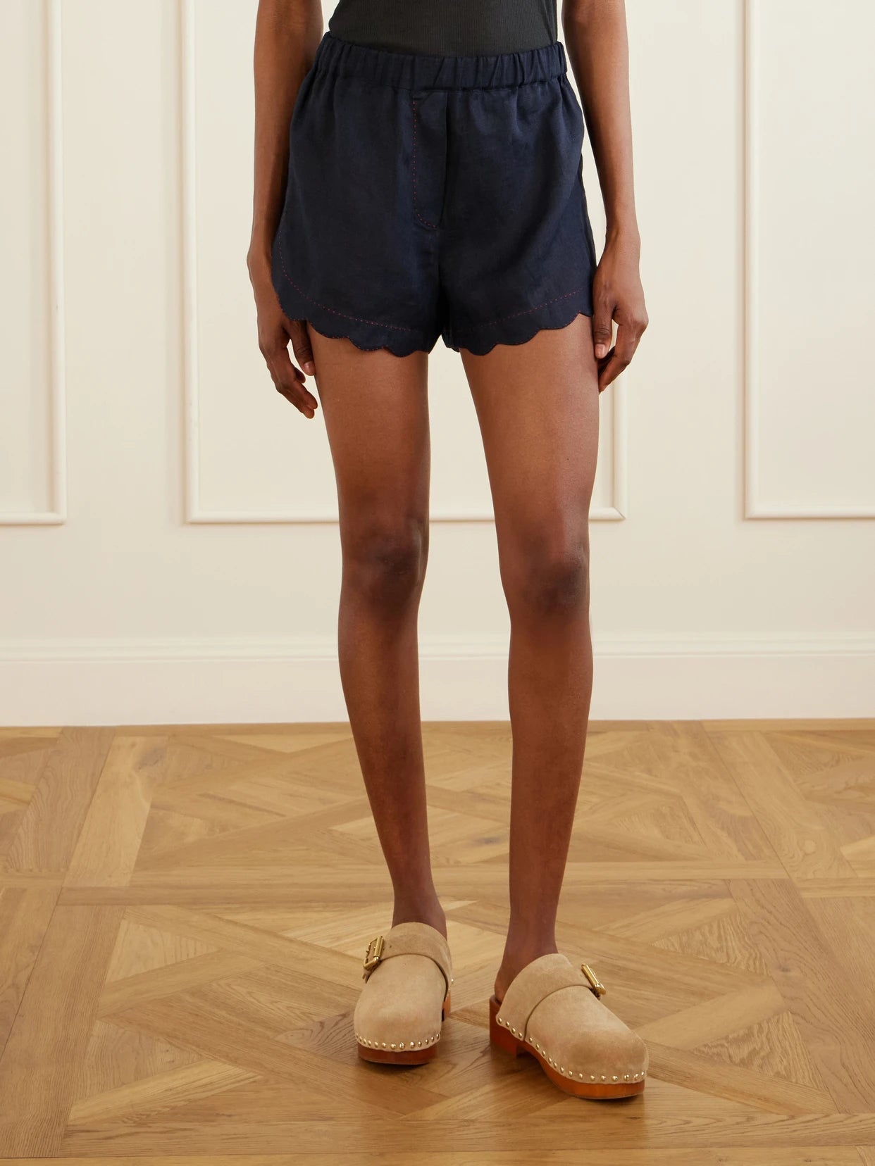 Gatsby Scalloped Broderie Anglaise-trimmed Linen Shorts