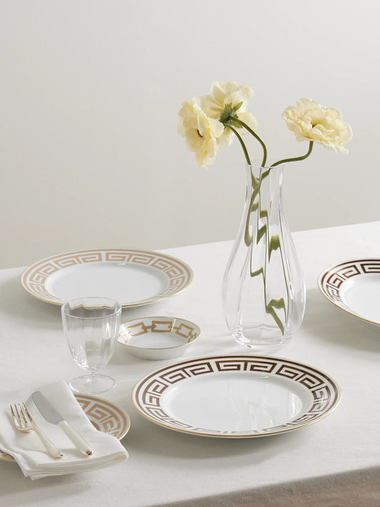 Image of Tableware. Product name - Labrinto Gold-plated Porcelain Dinner Plate in White colour by brand - GINORI 1735