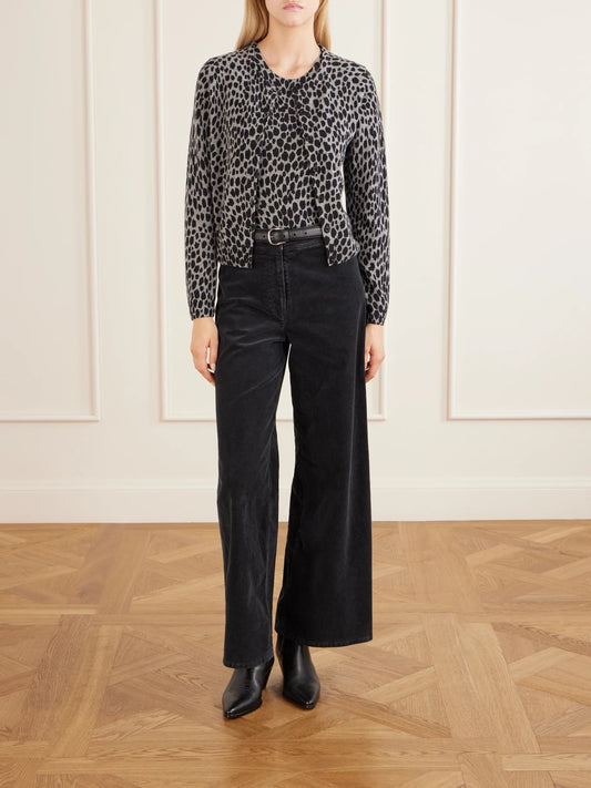 Image of a model wearing Outerwear. Product name - Nessa Leopard-jacquard Cashmere Tank in Light gray colour by brand - Nili Lotan