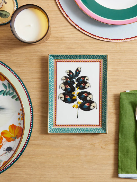 Image of Decor. Product name - + Beto Val Gold-plated Porcelain Tray in White colour by brand - La DoubleJ