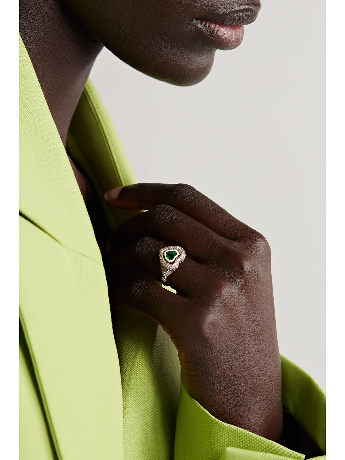 Image of Rings. Product name - 18-karat Gold, Enamel, Diamond And Emerald Ring in Green colour by brand - Kamyen