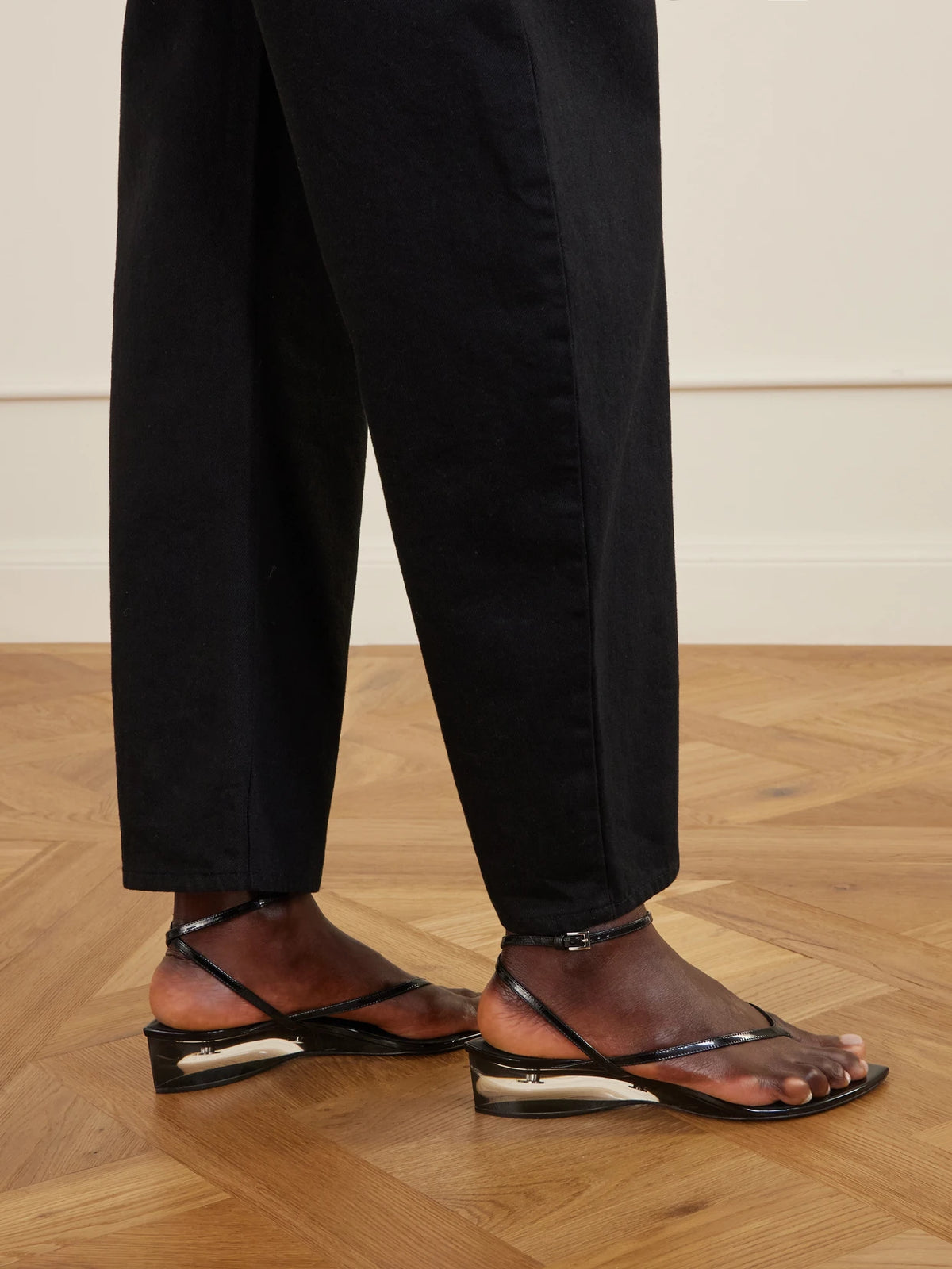 Tong 30 Patent-leather Wedge Sandals