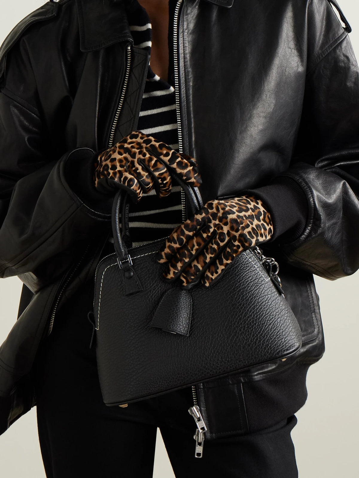 Image of Gloves & Mittens. Product name - Susan Leather And Leopard-print Calf Hair Gloves in Leopard print colour by brand - Agnelle