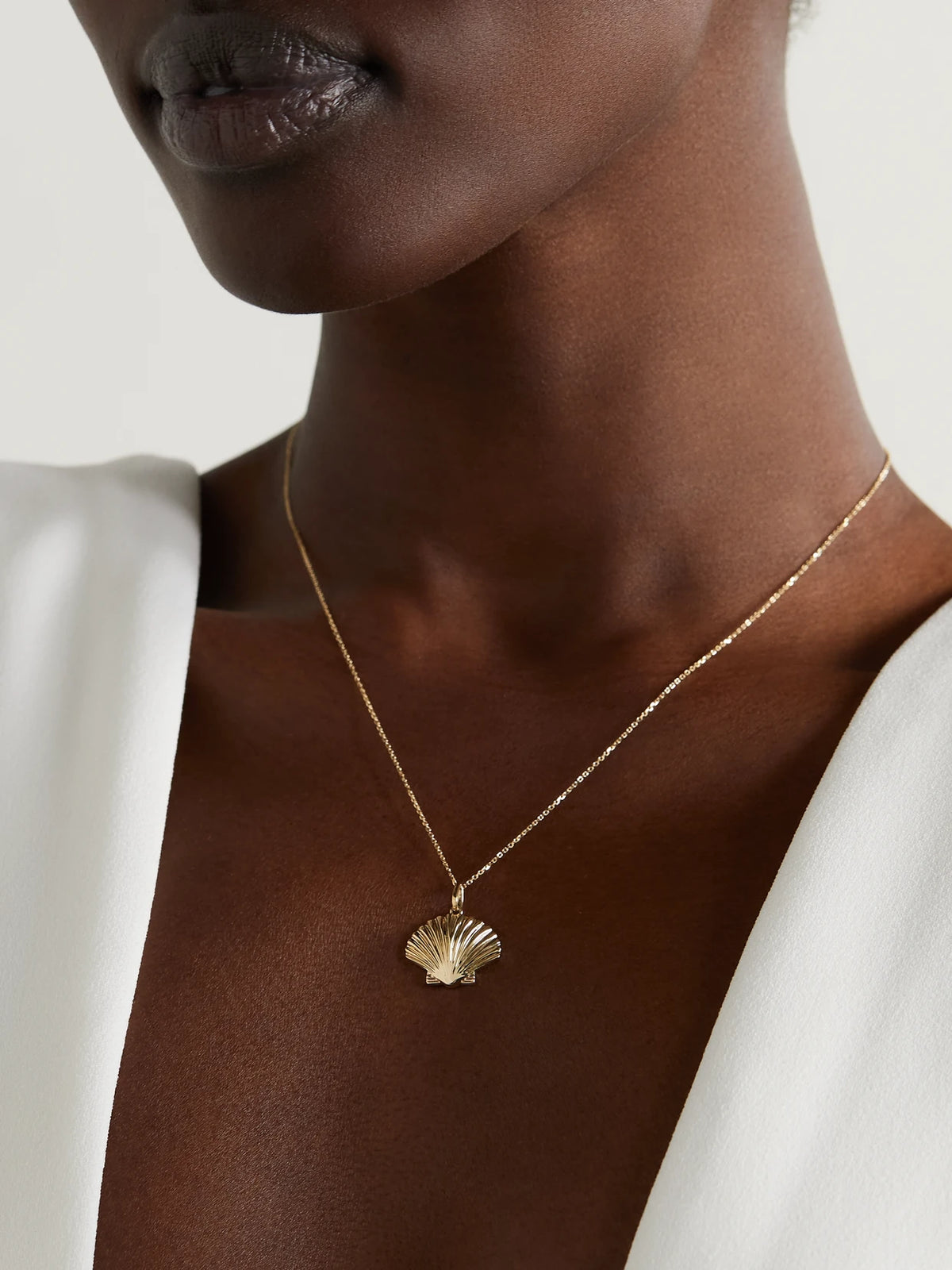 Image of Necklaces. Product name - Small Venus 14-karat Gold Necklace in Multi colour by brand - Mateo