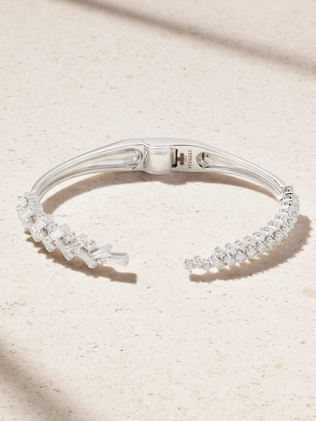 Y-not 18-karat White Gold Diamond Cuff