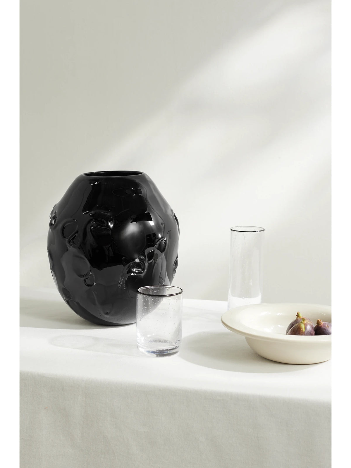 Image of Decor. Product name - + Sophia Roe S. r Collection Glass Vase in Black colour by brand - LOUISE ROE