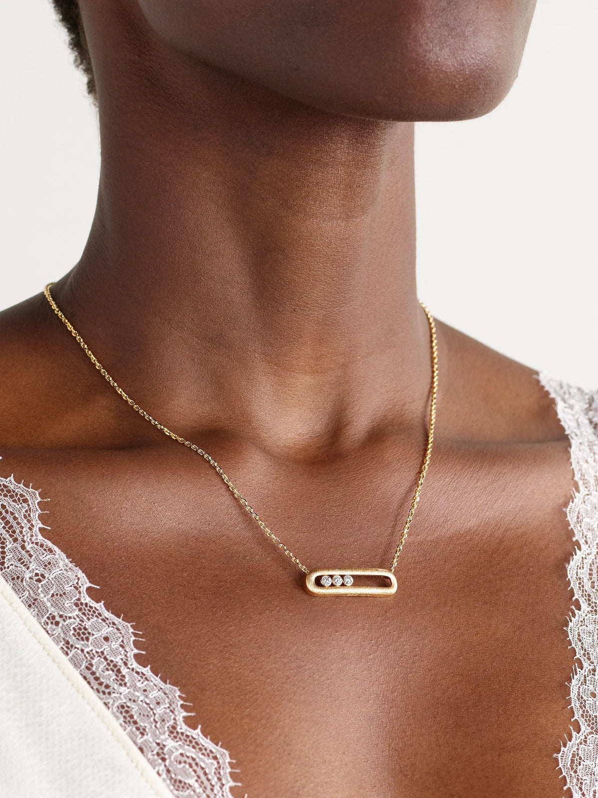 Image of Necklaces. Product name - Move Classique Ciselé 18-karat Gold Diamond Necklace in Multi colour by brand - Messika