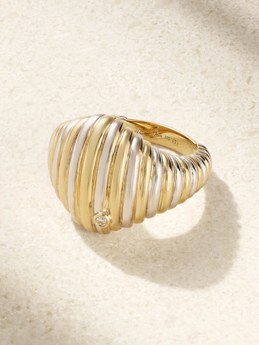 Chevalière Berlingot 9-karat Yellow And White Gold Diamond Signet Ring