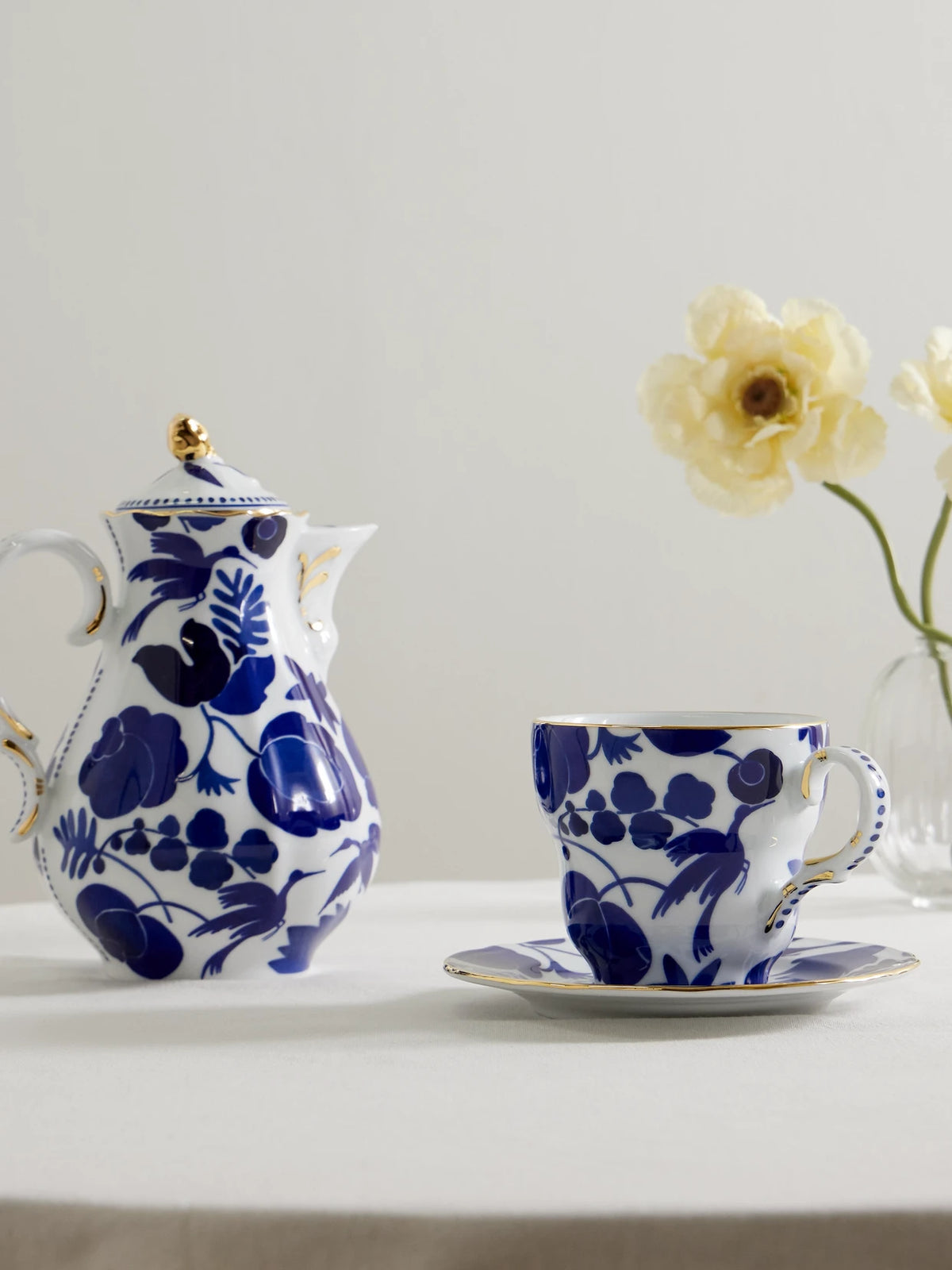 Image of Tableware. Product name - Gold-plated Porcelain Teacup And Saucer Set in Blue colour by brand - La DoubleJ