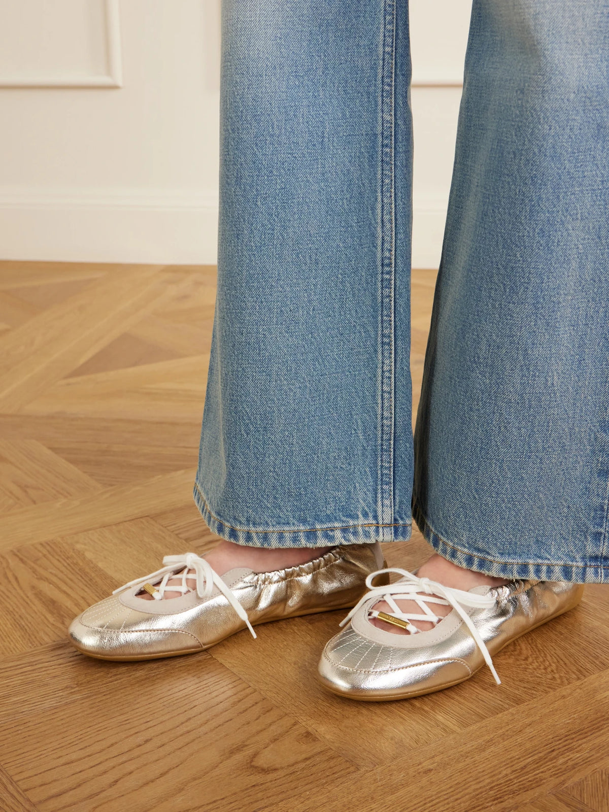 Kick Metallic Leather Sneakers