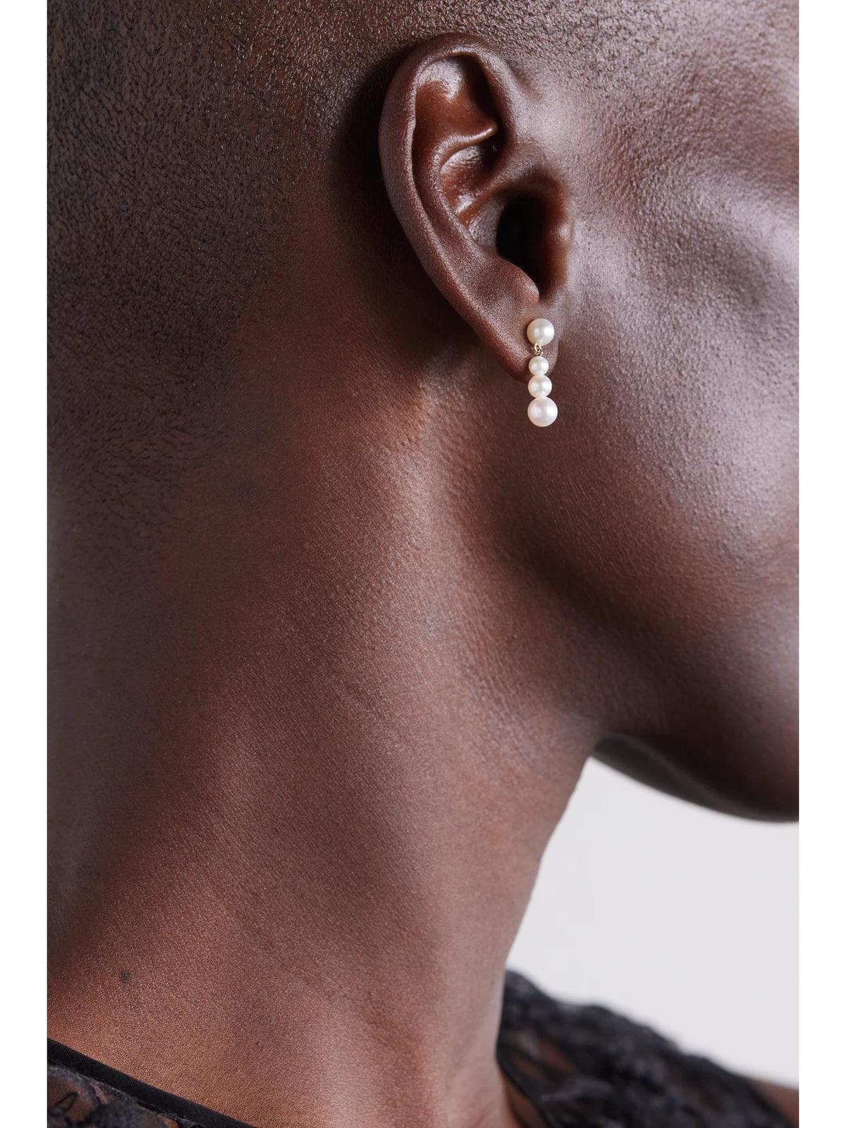 Image of Earrings. Product name - Carolina 14-karat Recycled Gold Pearl Single Earring in Multi colour by brand - Sophie Bille Brahe