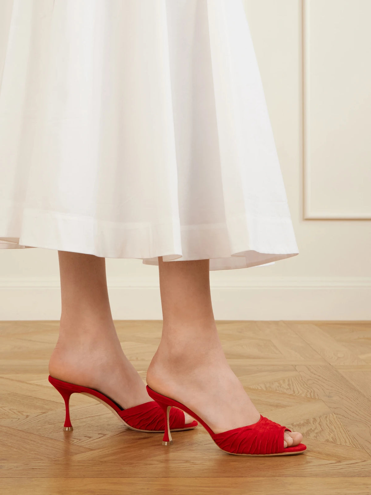 Pirua 70 Ruched Suede Mules