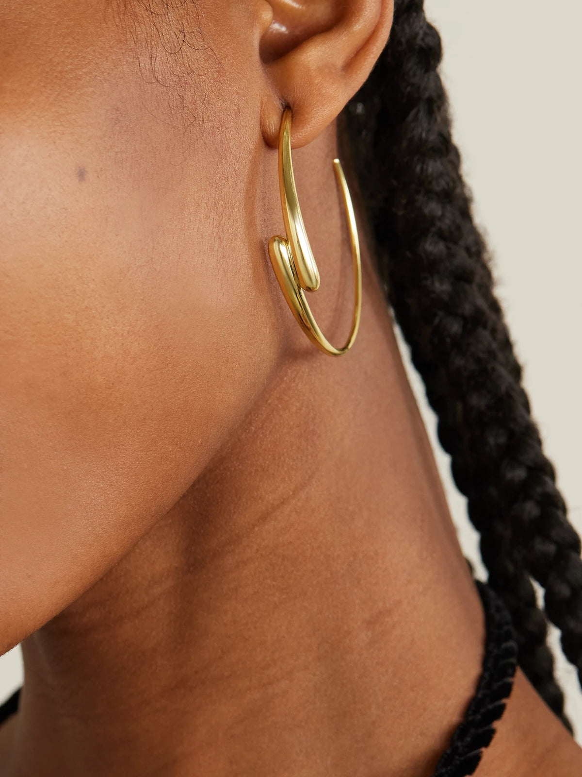 Image of Earrings. Product name - Double Dome Medium 18-karat Gold Hoop Earrings in Multi colour by brand - Jennifer Meyer