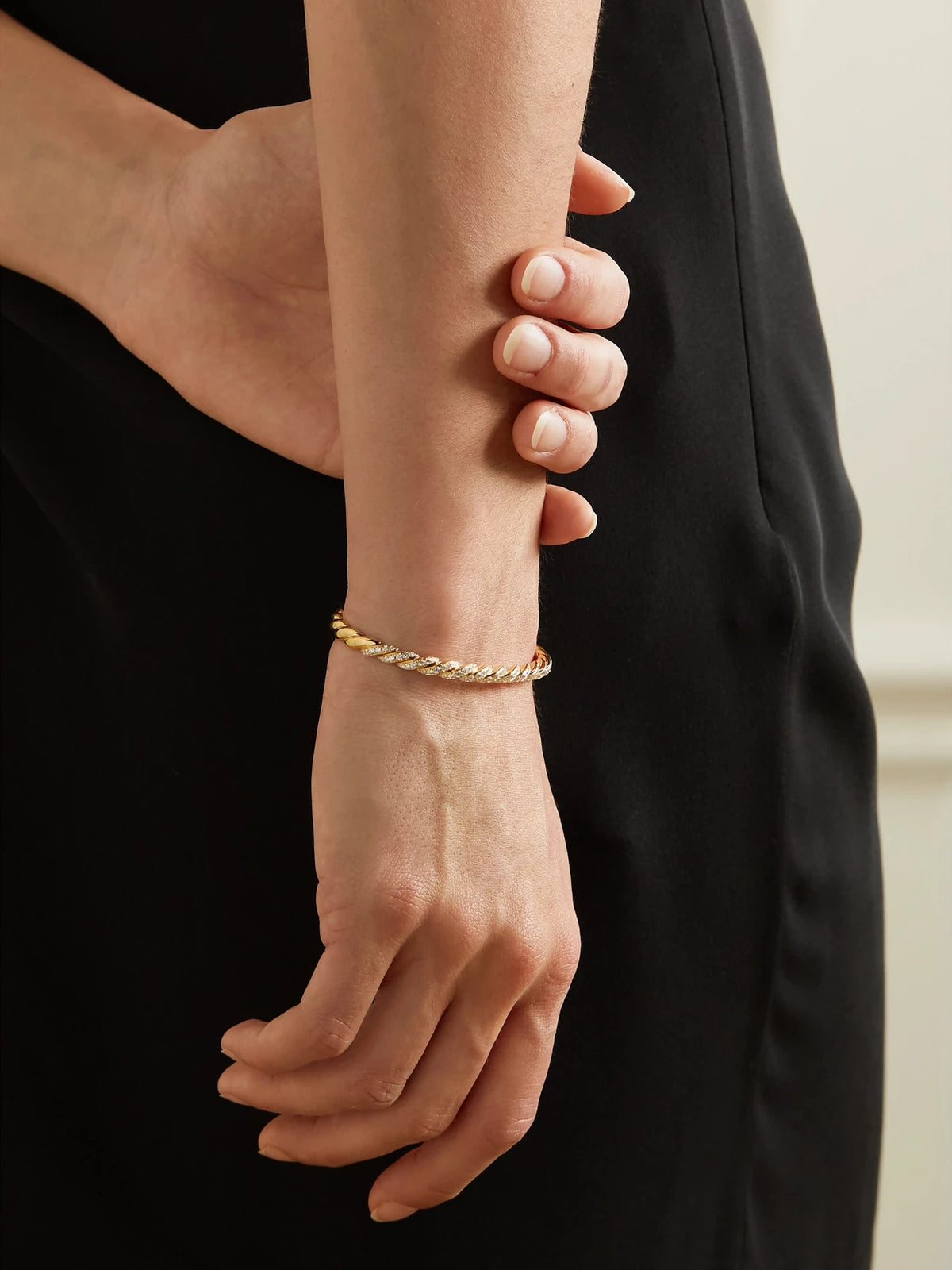 Image of Bracelets. Product name - Pavéflex 18-karat Gold Diamond Bracelet in Multi colour by brand - David Yurman