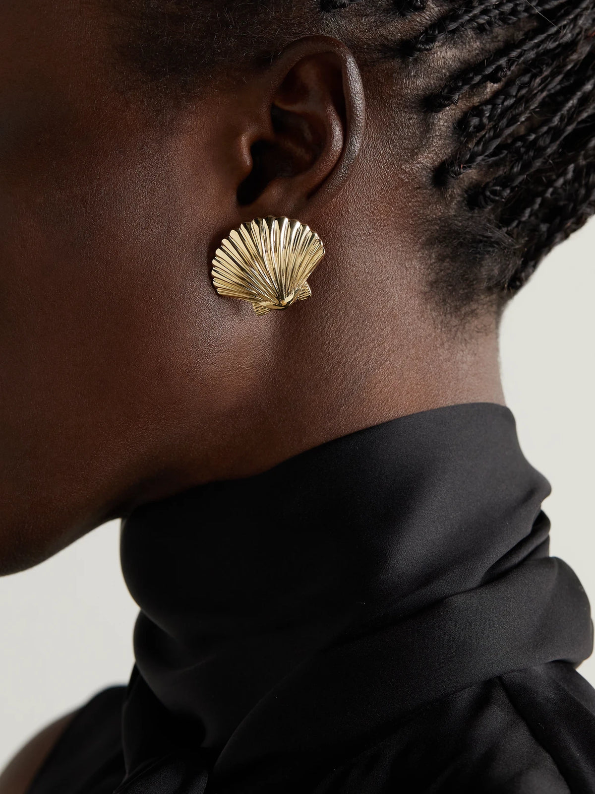 Image of Earrings. Product name - Large Venus 14-karat Gold Earrings in Multi colour by brand - Mateo