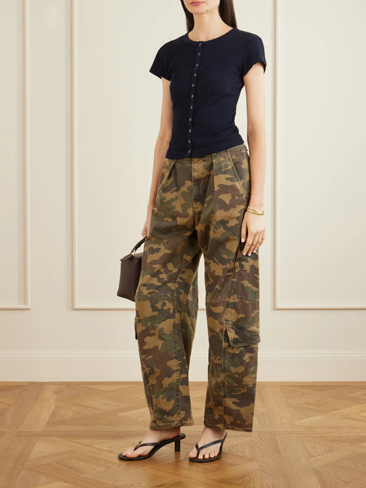 Image of a model wearing Pants. Product name - Flight Printed Mid-rise Straight-leg Cotton-blend Twill Cargo Pants in Green colour by brand - Citizens of Humanity