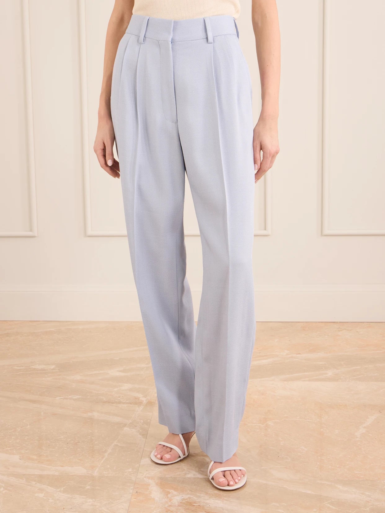 Vezon Pleated Tapered Woven Pants
