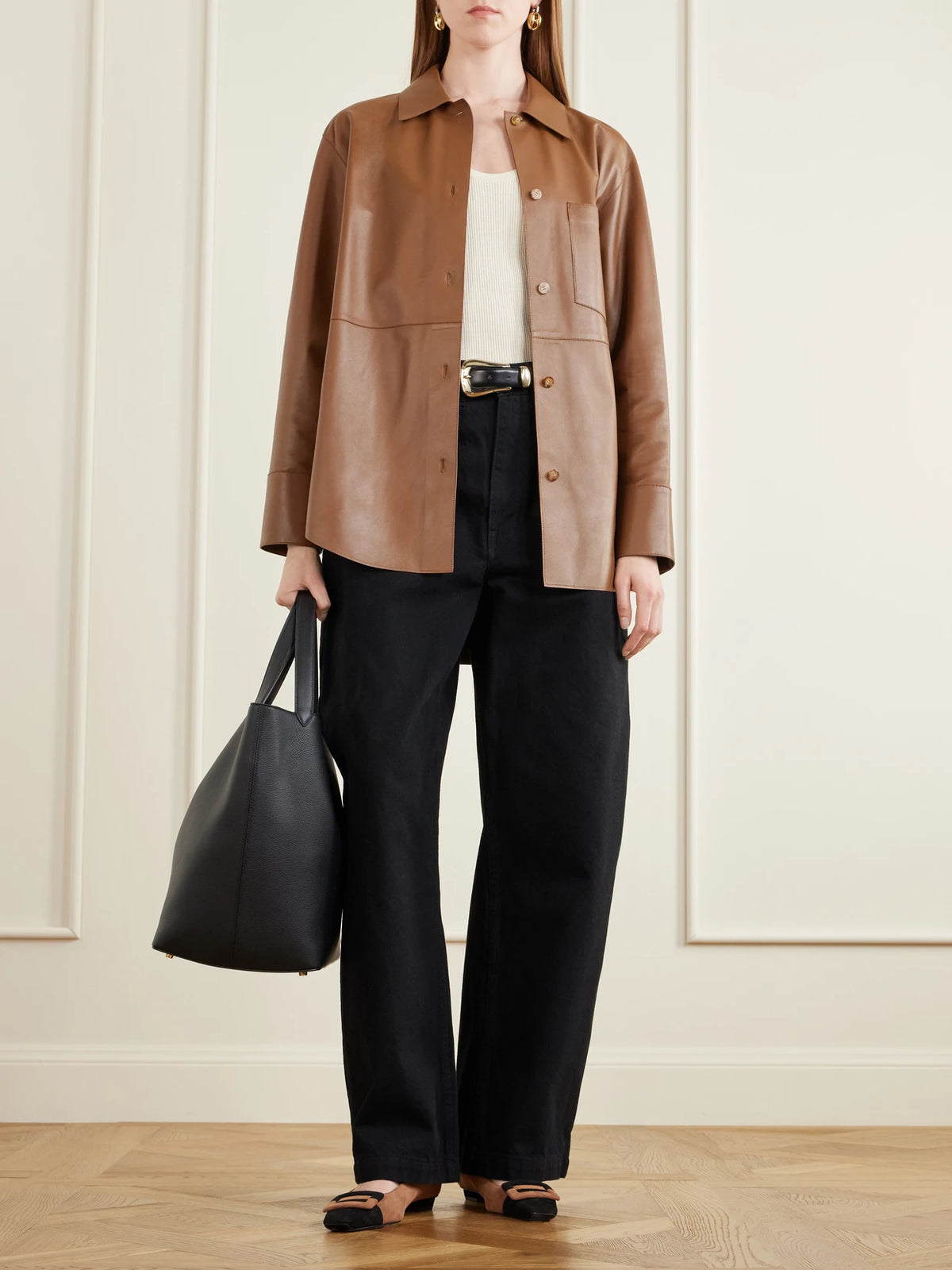 Image of Flats. Product name - Belle Vivier Buckled Two-tone Suede Ballet Flats in Brown colour by brand - Roger Vivier