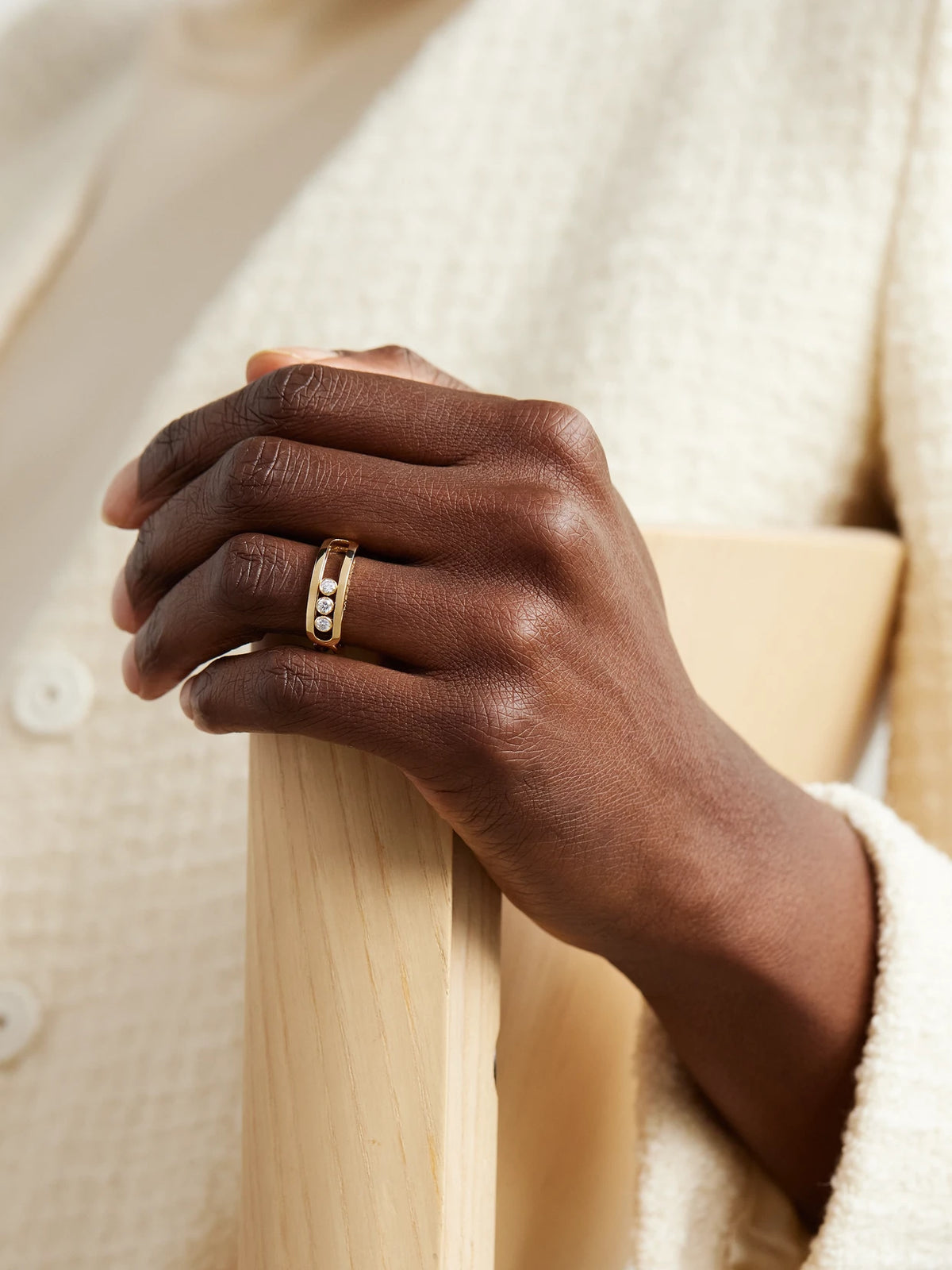 Image of Rings. Product name - Move Classique 18-karat Gold Diamond Ring in Multi colour by brand - Messika