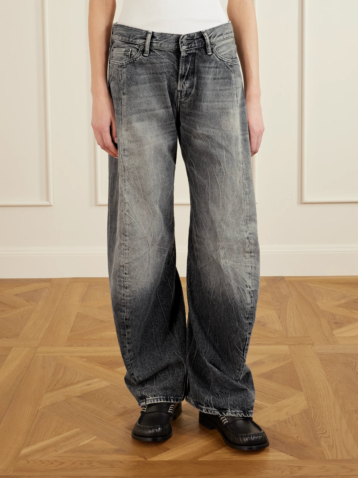 Acne Studios 2006f Low-rise Barrel-leg Jeans