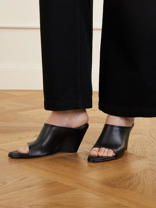 75 Stretch Leather Wedge Mules