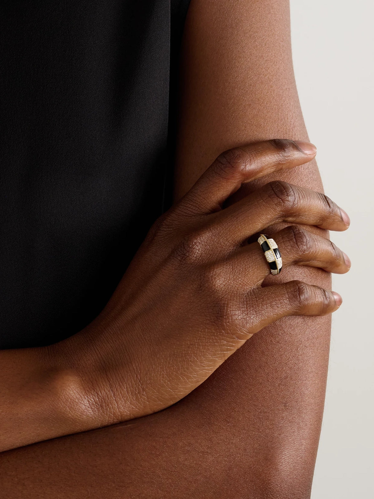 Image of Rings. Product name - Alliance 9-karat Gold, Onyx And Diamond Ring in Black colour by brand - Yvonne Léon