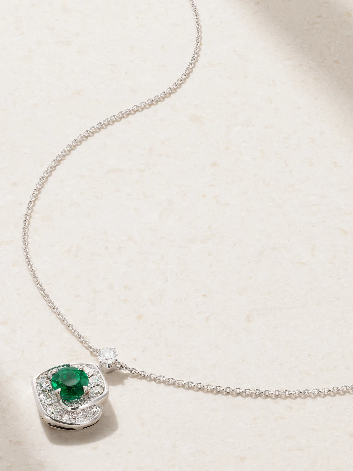 Frozen Kiss 18-karat White Gold, Emerald And Diamond Necklace