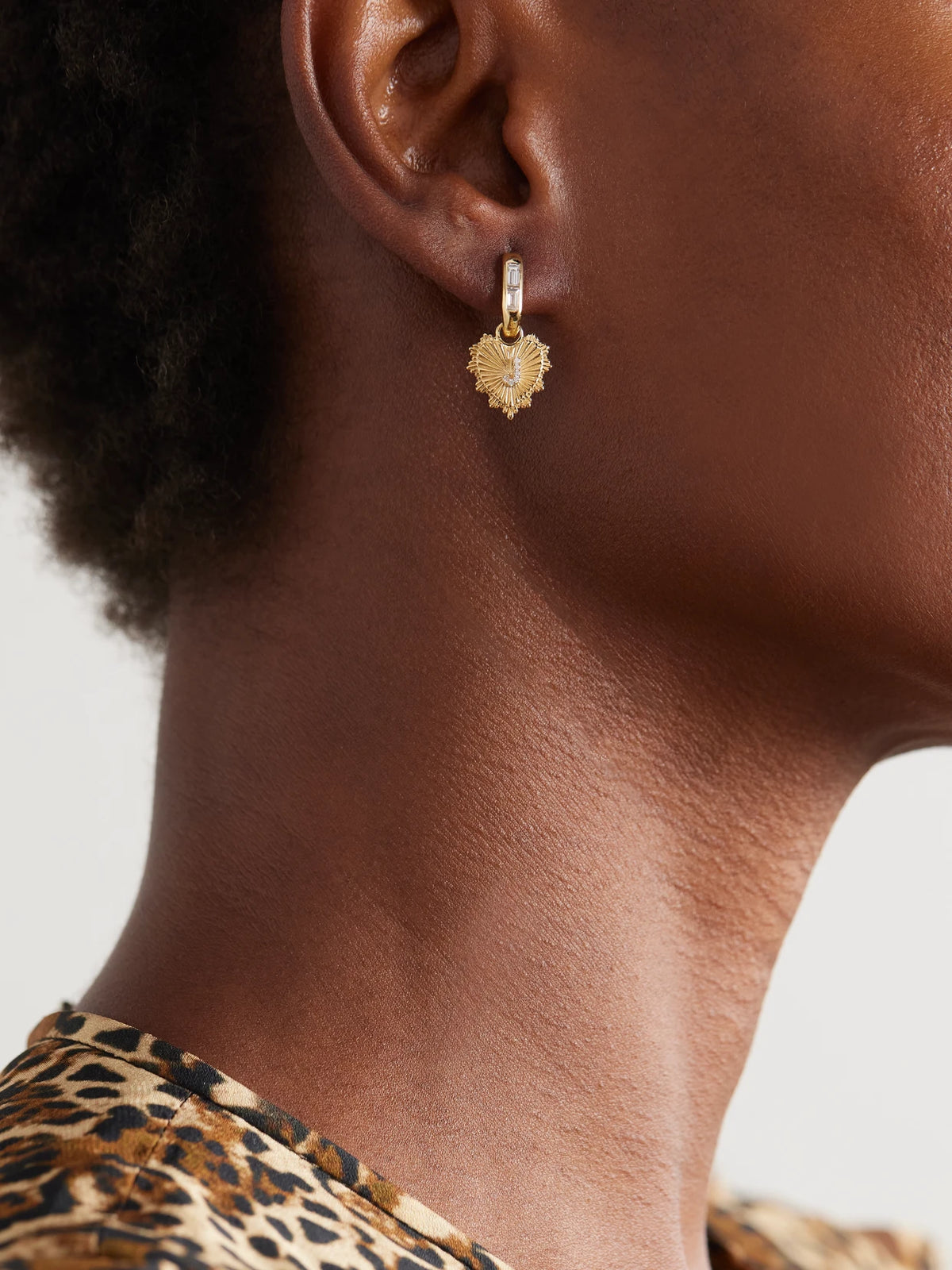 Image of Earrings. Product name - Heart Pave Initial Petite Baguette Fob 18-karat Gold Diamond Single Earring in E colour by brand - FoundRae