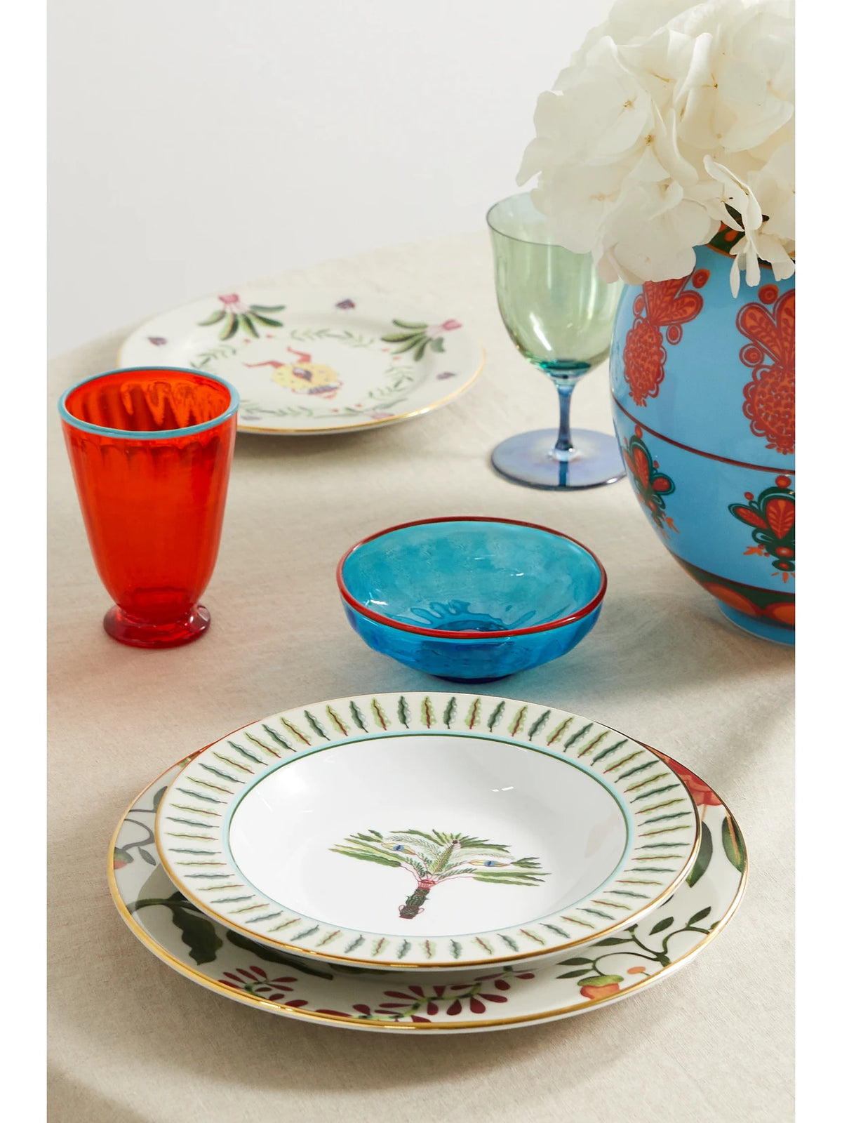 Image of Tableware. Product name - Libellula Gold-plated Porcelain Soup And Dinner Plate Set in White colour by brand - La DoubleJ
