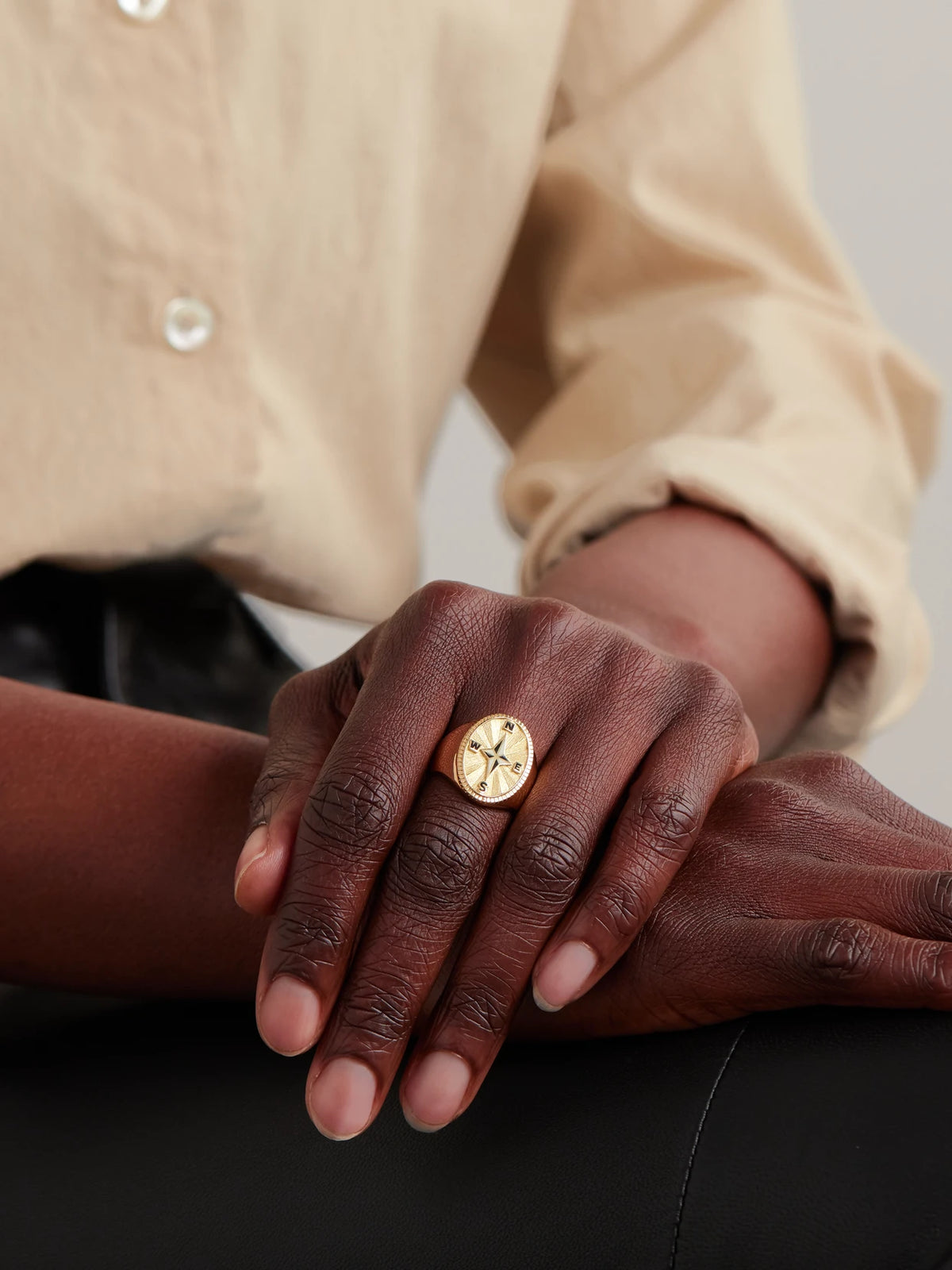 Image of Rings. Product name - Internal Compass 18-karat Gold And Enamel Signet Ring in Multi colour by brand - FoundRae