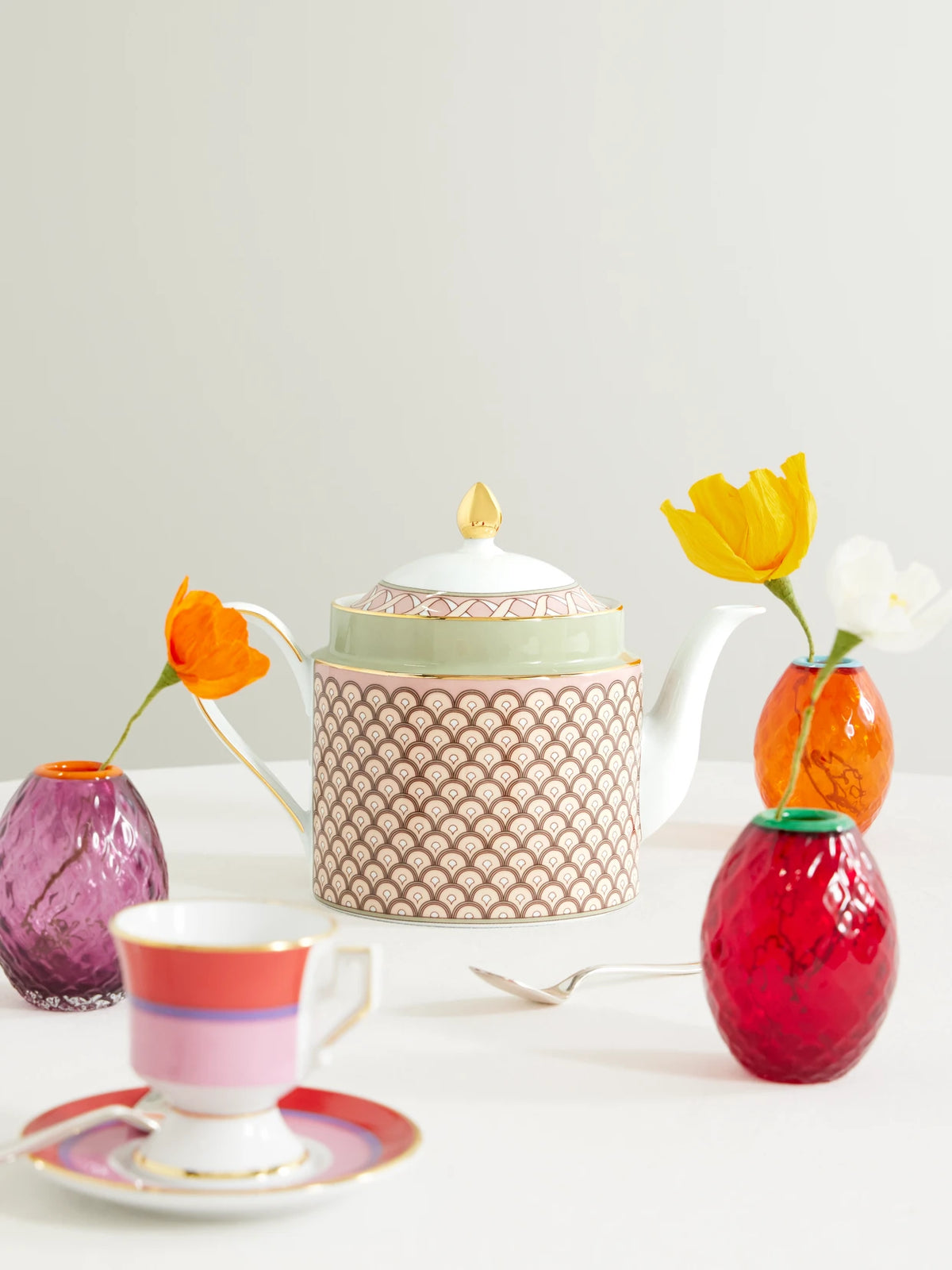Image of Tableware. Product name - Impero Gold-plated Porcelain Teapot in Pink colour by brand - La DoubleJ
