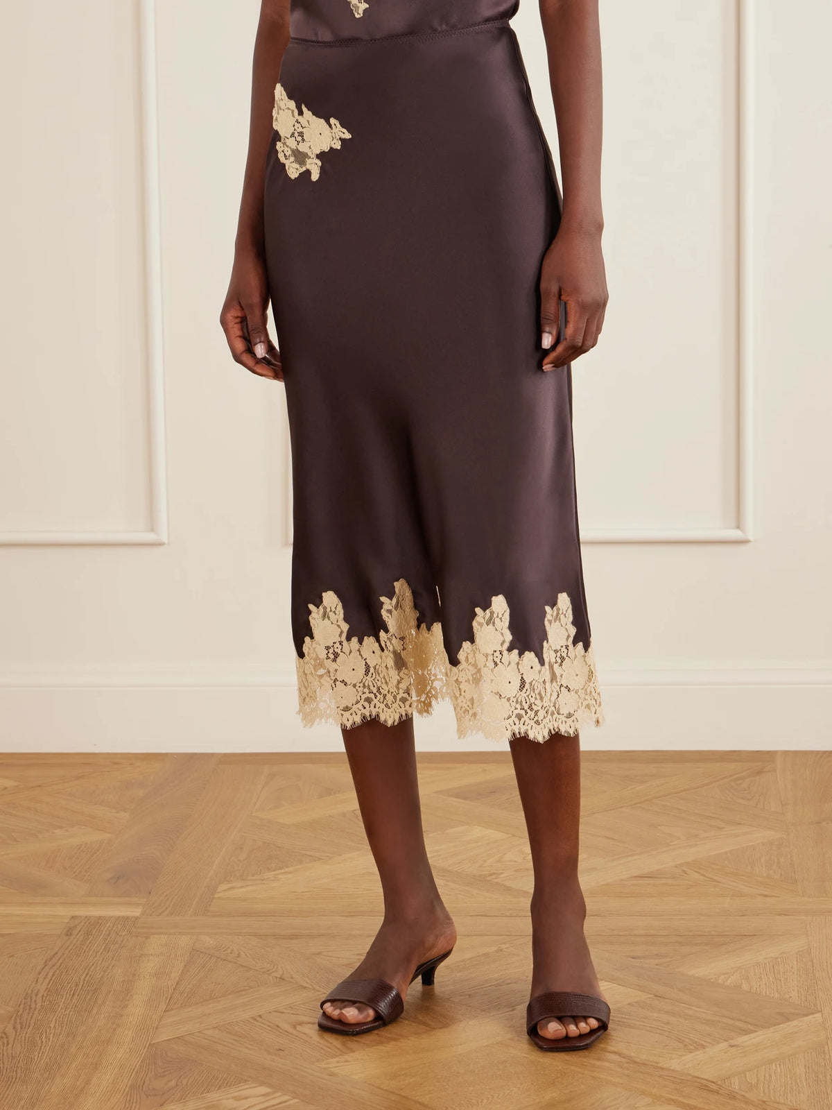 DÔEN Lace-trimmed Silk-satin Midi Skirt