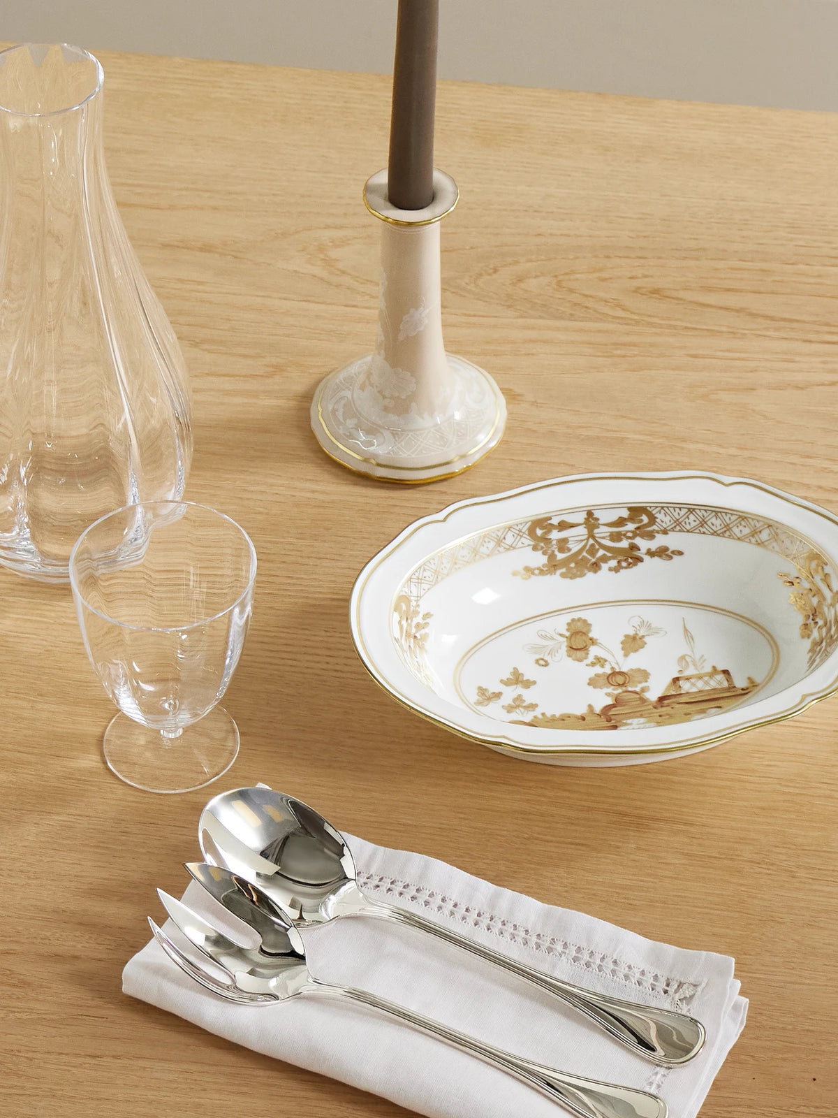 Image of Tableware. Product name - Antico Doccia Gold-plated Porcelain Bowl in White colour by brand - GINORI 1735