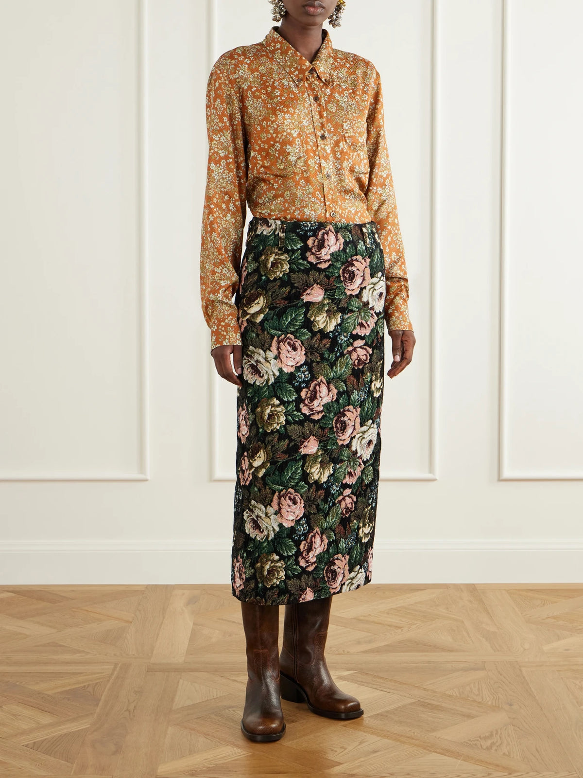Image of a model wearing Skirts. Product name - Floral-jacquard Midi Skirt in Black colour by brand - Dries Van Noten