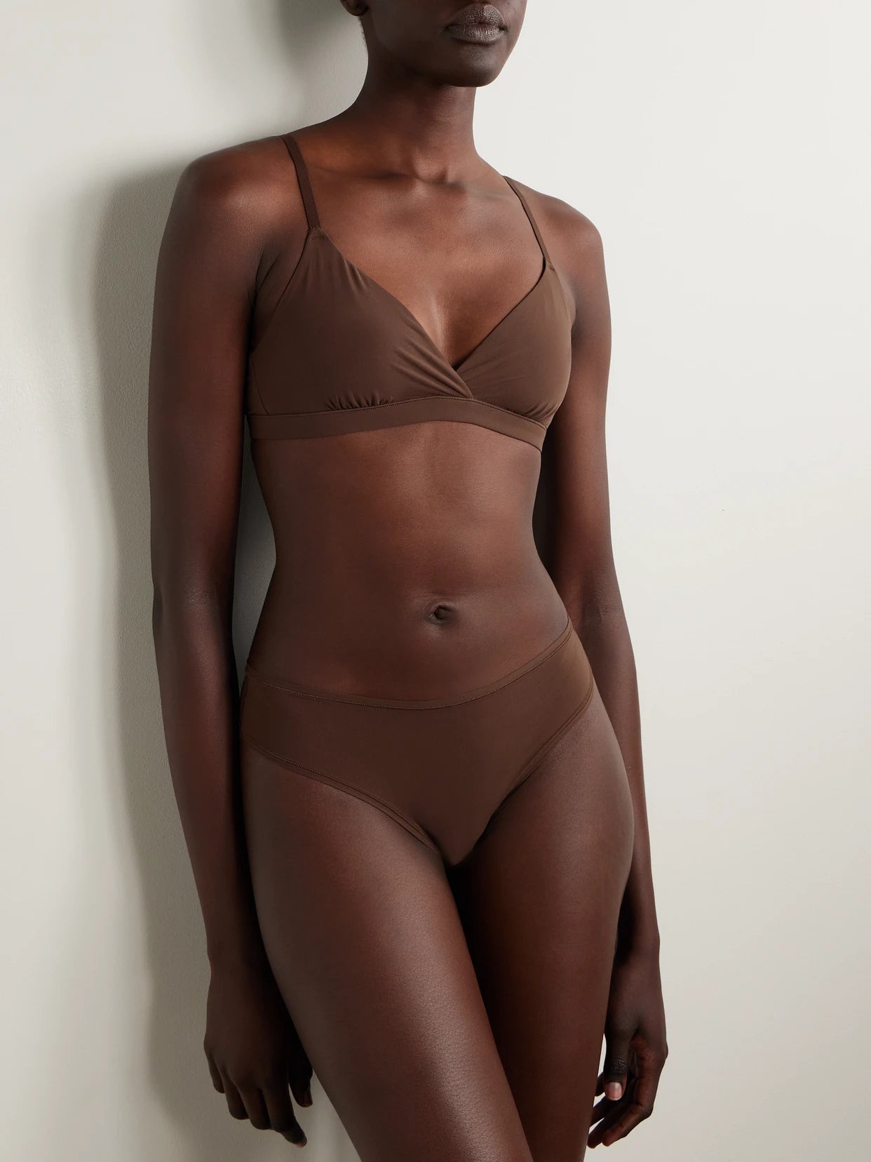 Fits Everybody Crossover Bralette - Cocoa