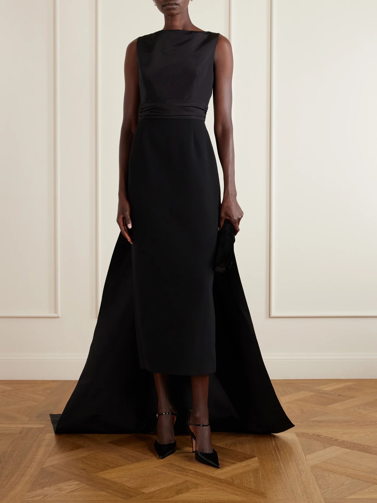 Image of Dresses. Product name - Bow-detailed Faille Gown in Black colour by brand - Carolina Herrera
