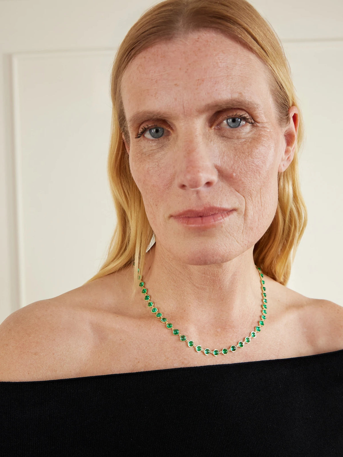 Image of Necklaces. Product name - 18-karat Gold Emerald Necklace in Green colour by brand - Irene Neuwirth