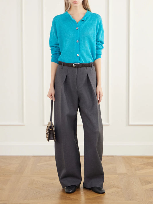 Image of a model wearing Pants. Product name - Le Pantalon Ovalo Pleated Stretch-crepe Barrel-leg Pants in Dark gray colour by brand - Jacquemus