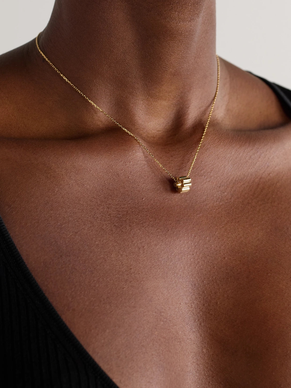 Image of Necklaces. Product name - Edge 18-karat Gold Necklace in Multi colour by brand - Viltier