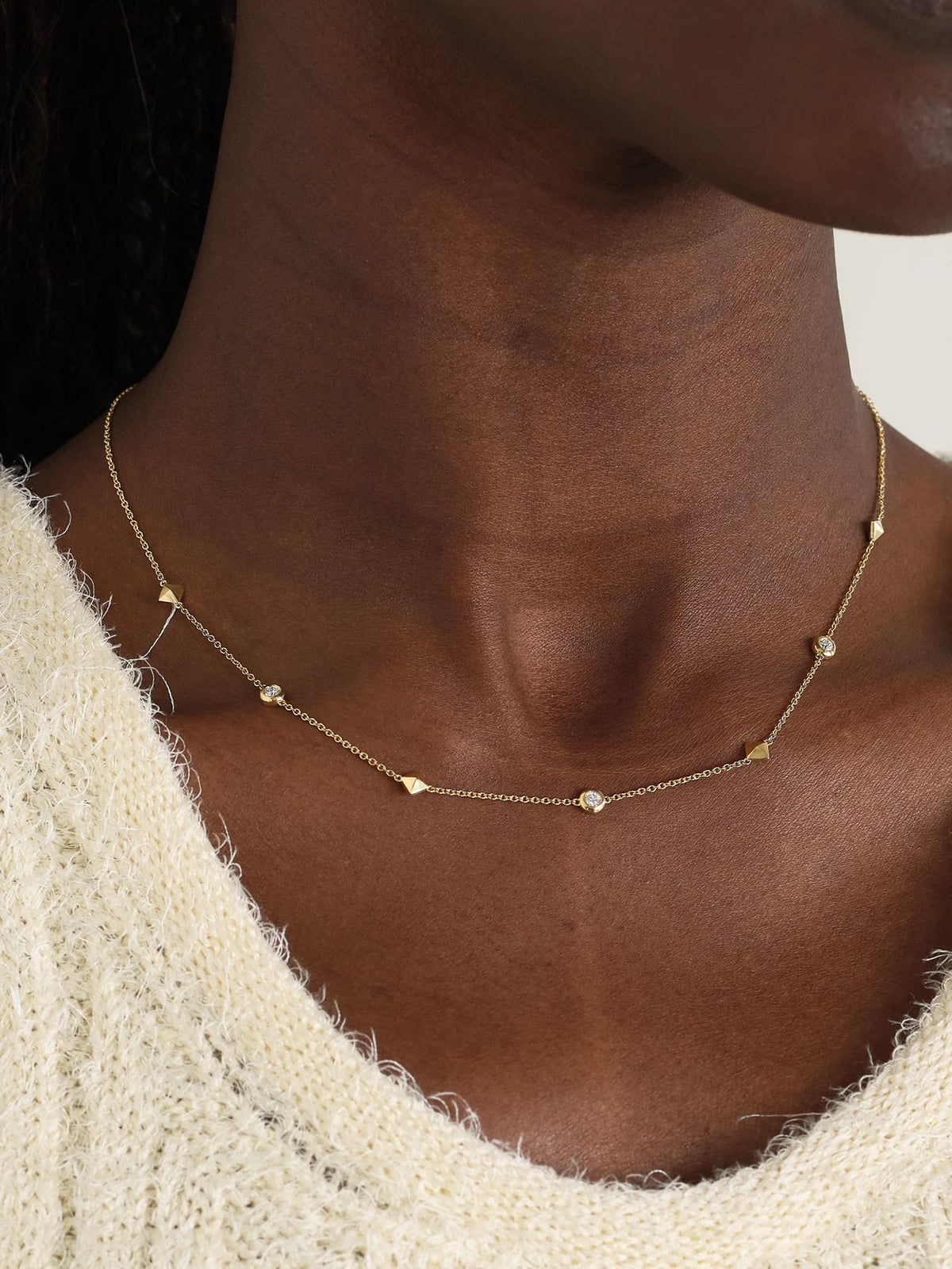Image of Necklaces. Product name - Petite Modern Renaissance 18-karat Gold Diamond Necklace in Multi colour by brand - David Yurman