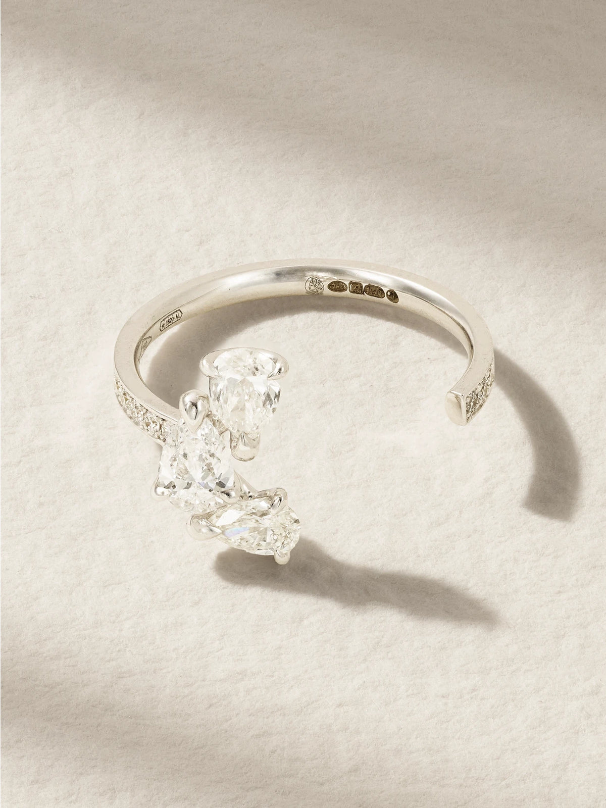 Serti Sur Vide 18-karat White Gold Diamond Ring